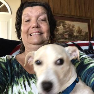 Meet your Posher, Cynthia